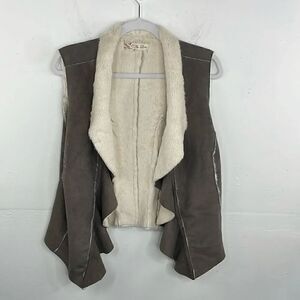 Au Lieu Soft Fuzzy Faux Fur lined Draped Vest Top Outerwear Small / Medium